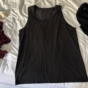 Lululemon women’s medium tank black